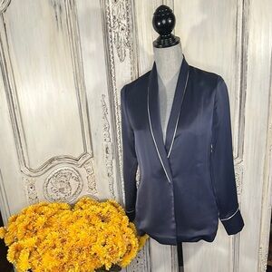 Misguided Satin Women's Navy Lightweight Jacket / Blouse with White Trim NWT